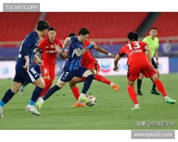 2025中超联赛第29轮前瞻 武汉三镇全力备战迎接关键战役 2025中超联赛第29轮前瞻 武汉三镇全力备战迎接关键战役