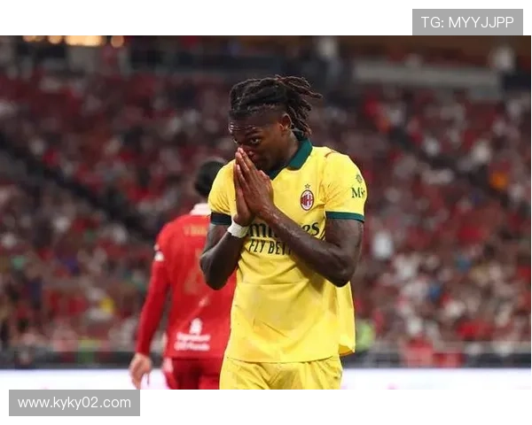 AC米兰续约焦点莱奥与特奥去留成球队未来最大悬念 AC米兰续约焦点莱奥与特奥去留成球队未来最大悬念