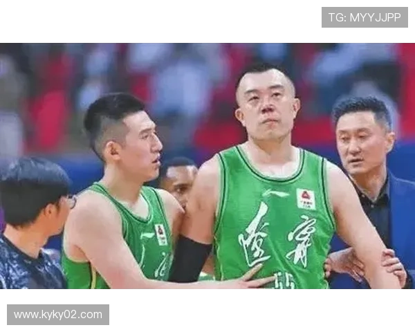 CBA新规出台 广东新疆队迎挑战 威姆斯向韩德君发起强势对决 CBA新规出台 广东新疆队迎挑战 威姆斯向韩德君发起强势对决